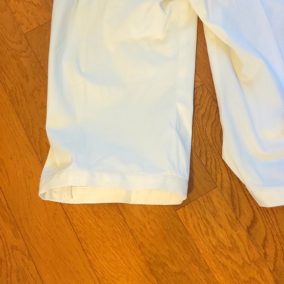 Sharango creme knee knocker pants with accent buttons. Zipper and button closure - Picture 7 of 7